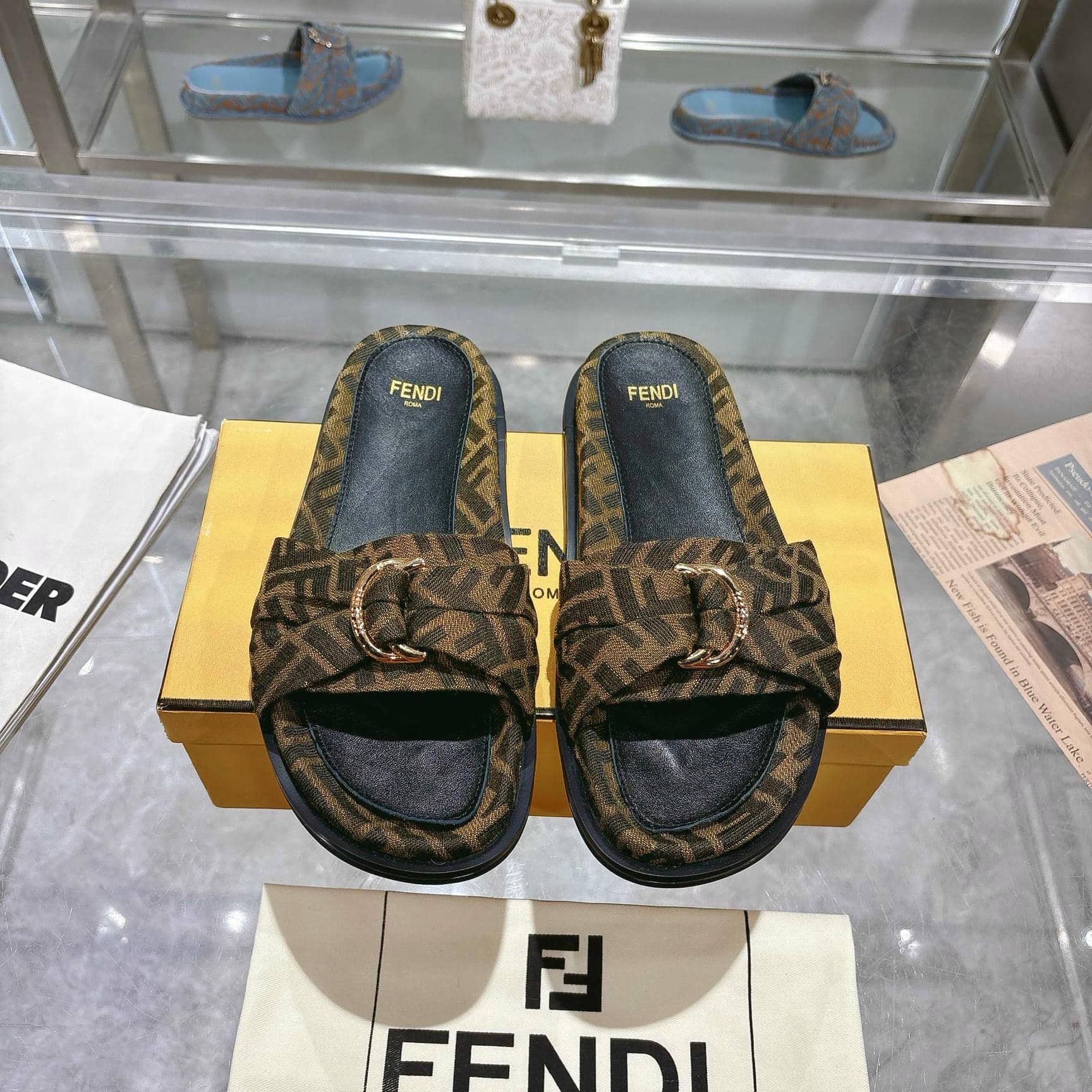 Fendi Slipper-107